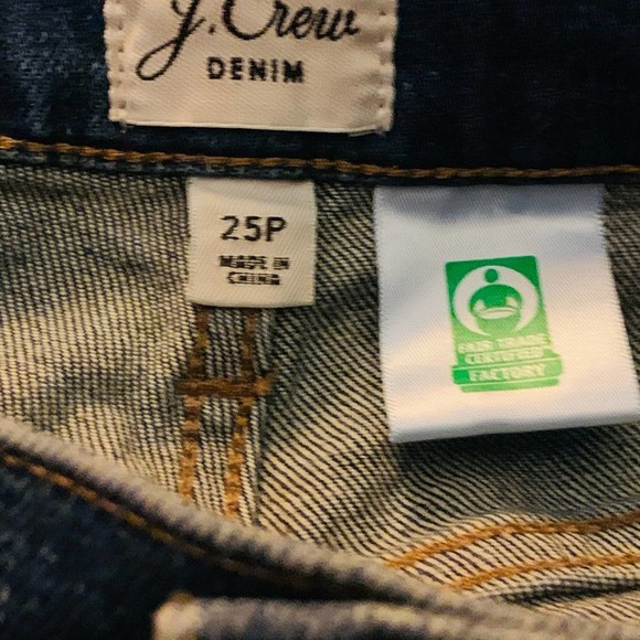 J.Crew Toothpick 9” frayed cropped jeans - Picture 4 of 9